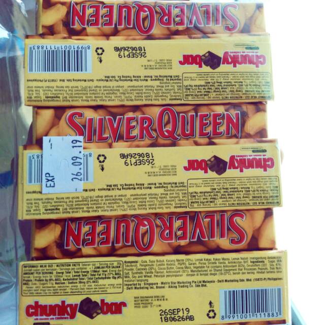 

Cokelat Silverqueen isi kacang mente 6pcs-12pcs