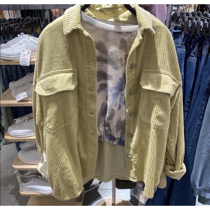 PRELOVED- JAKET CORDUROY PULL N BEAR UKURAN L