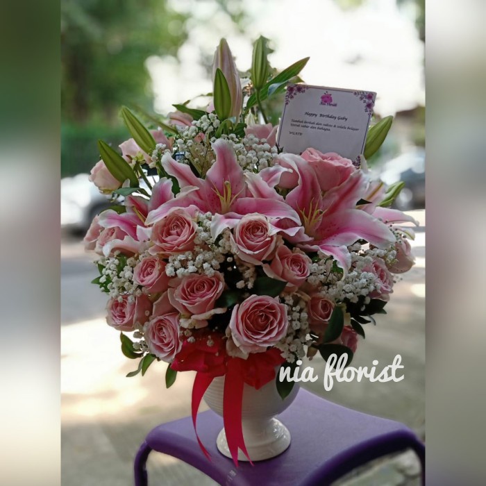 

Bunga Meja Hiasan Hampers Lebaran Gift Hadiah Ulang Tahun