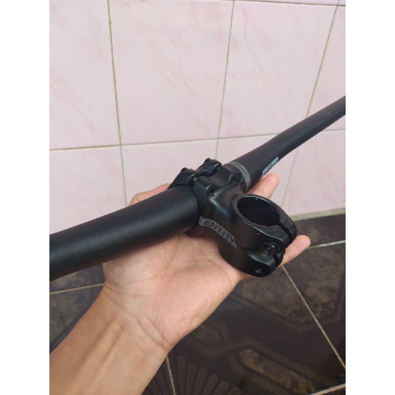 handlebar & Stem Entity Sport