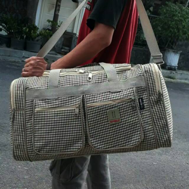 Tas pakaian travel bag Fabella tas baju mudik besar Fabella 420