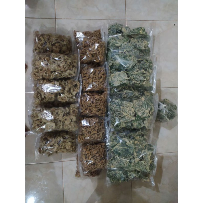 

Aneka keripik, usus, belut, pare, bayam