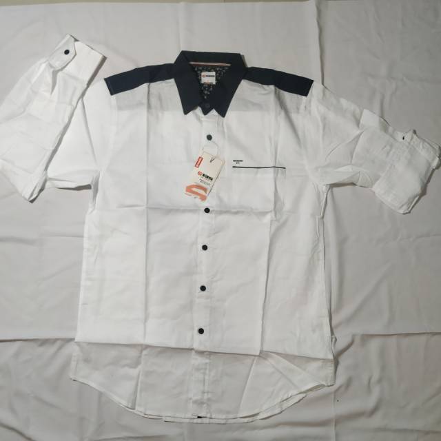 Kemeja S135