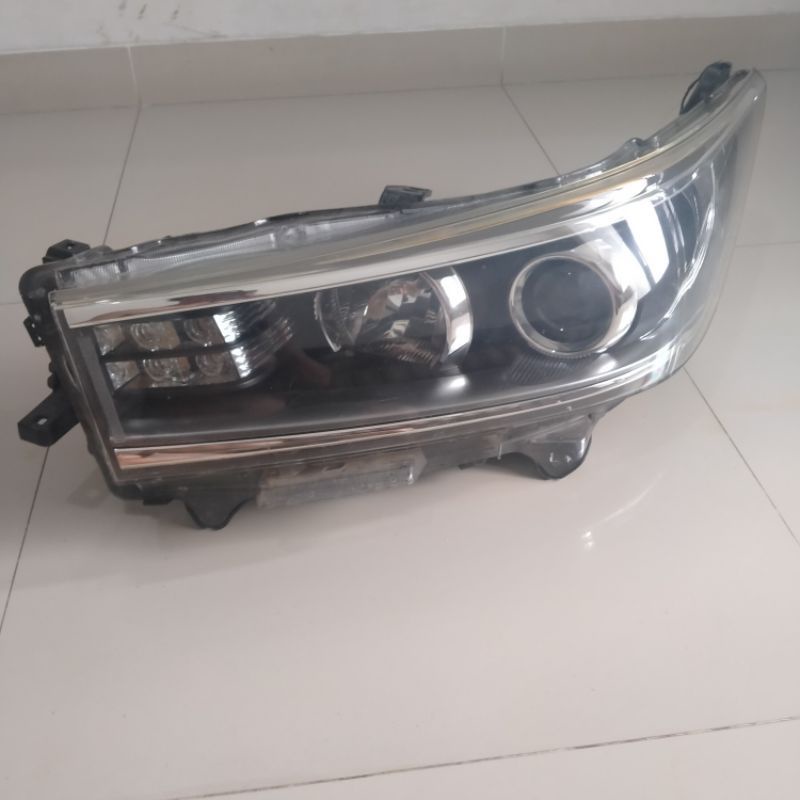 headlamp innova reborn Q venturer led original TOYOTA lampu depan lampu besar head lamp lampu mobil 