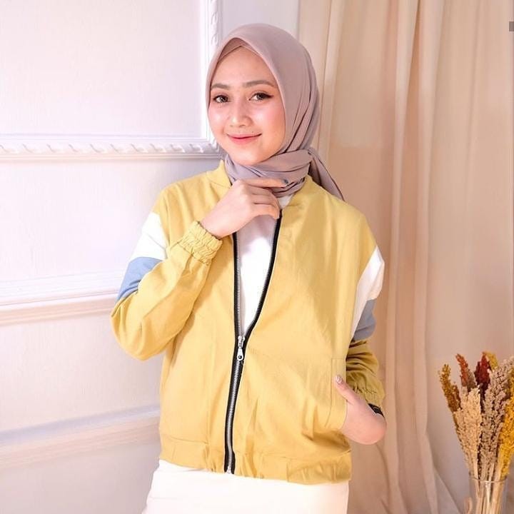 chika bomber / jaket bomber wanita / jaket bomber wanita murah / jaket stradivarius