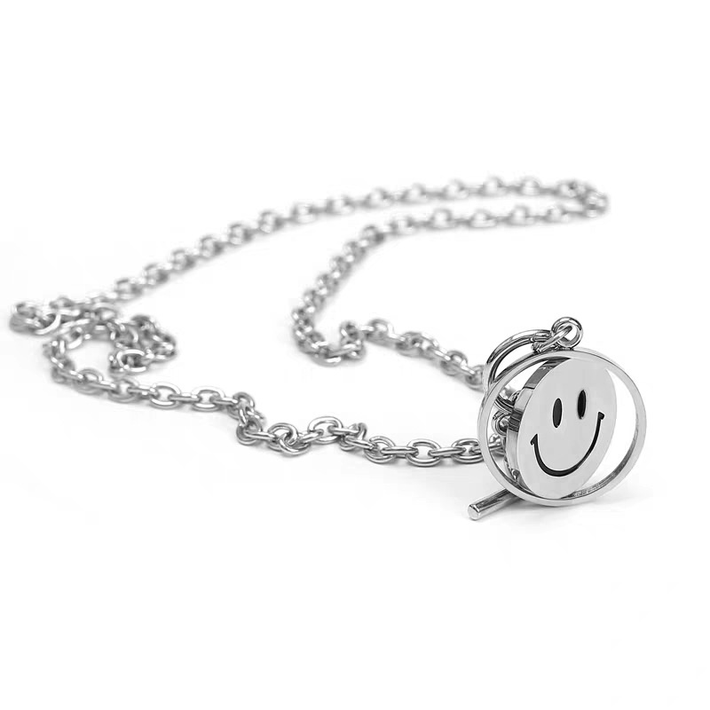 Magic789 Kalung Rantai Liontin Smiley Face Bahan Stainless Steel Untuk Pria / Wanita
