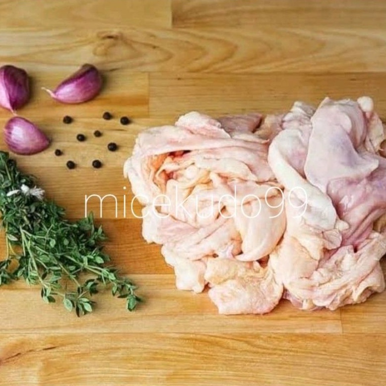 

KULIT AYAM BAGIAN PAHA SEGAR / KULIT PAHA AYAM FRESH