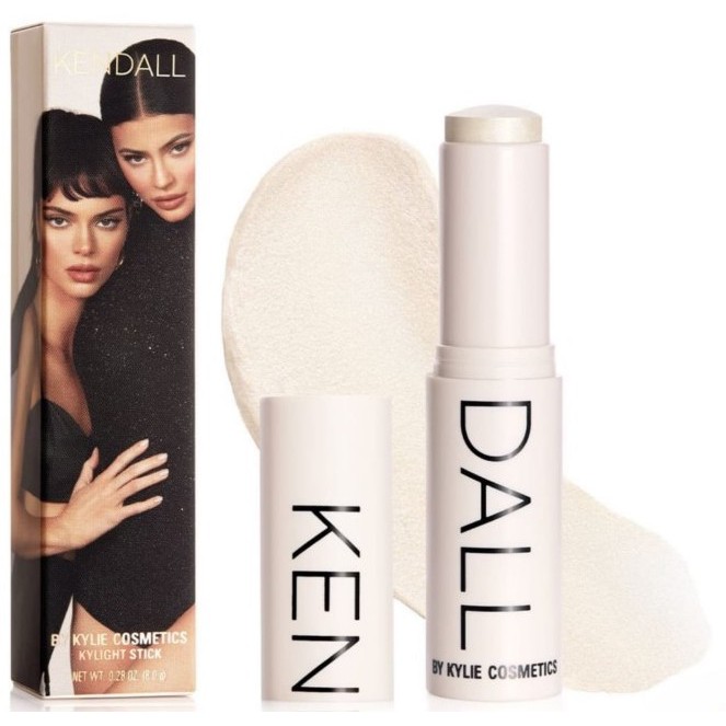Kendall by Kylie Cosmetics Kylight in Spotlight