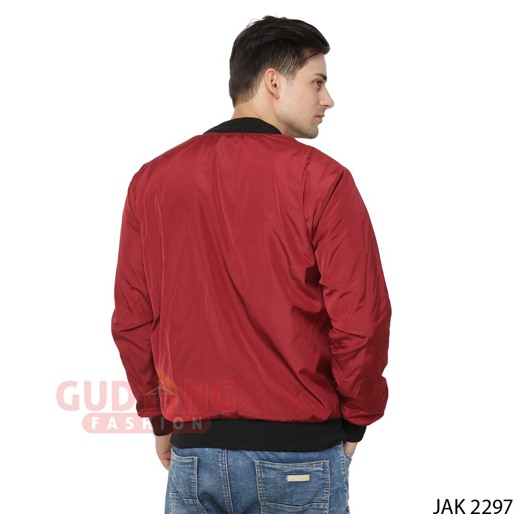 Jaket Parasut Pria Model Terbaru - JAK 2297