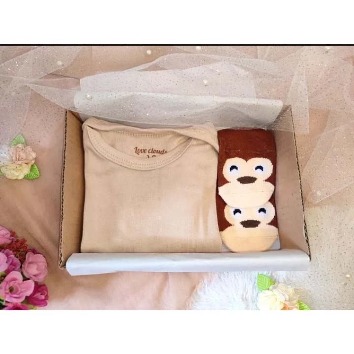 Kado Lahiran / Paket Kado Bayi Newborn / Baby Gift Box plus Setelan Bayi / Parcel Bayi / Hadiah Bayi