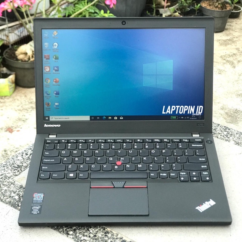 LENOVO THINKPAD X250 CORE I5 MULUS BERGARANSI