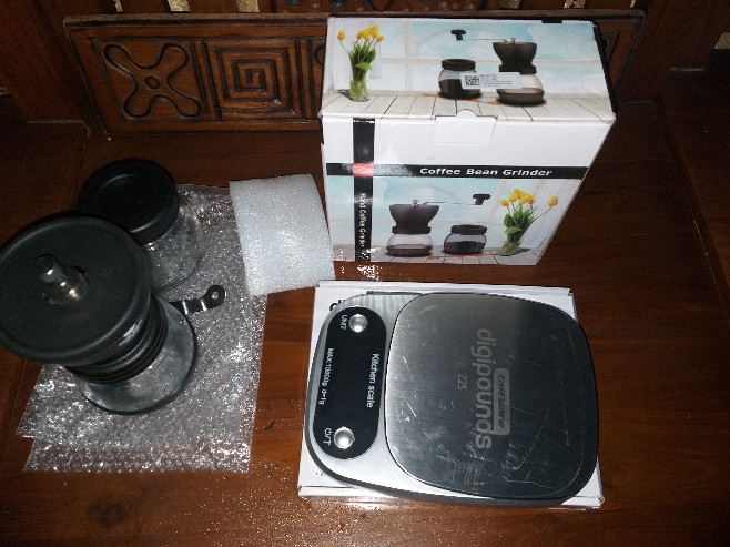 Coffee Grinder Alat Penggiling Kopi Grinder Manual Peralatan Kopi Manual Coffee Maker Hand Grinder