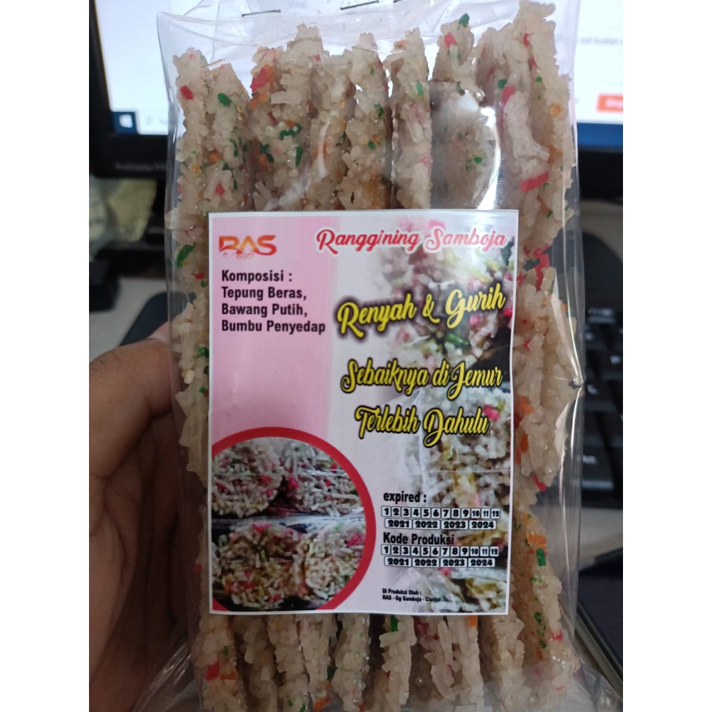 

Kerupuk asinan Ranggining Renggining / Rangining mentah dari tepung beras isi 30 biji asli buatan cianjur