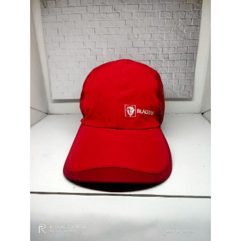 TOPI BLACKYAK