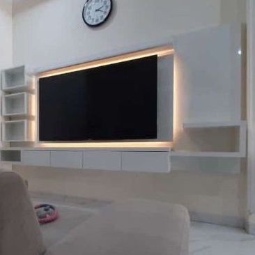 backdrop tv hpl + lampu