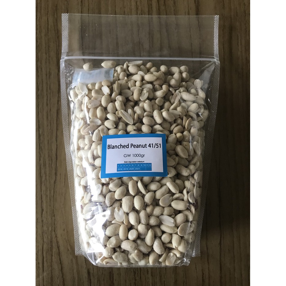 

Kacang Kupas Utuh Blanched Peanut Whole 1kg 41/51