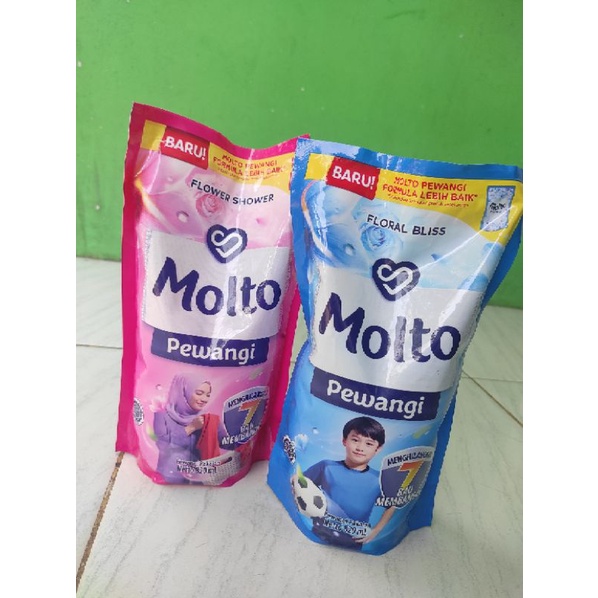 Molto Pewangi 820 ml