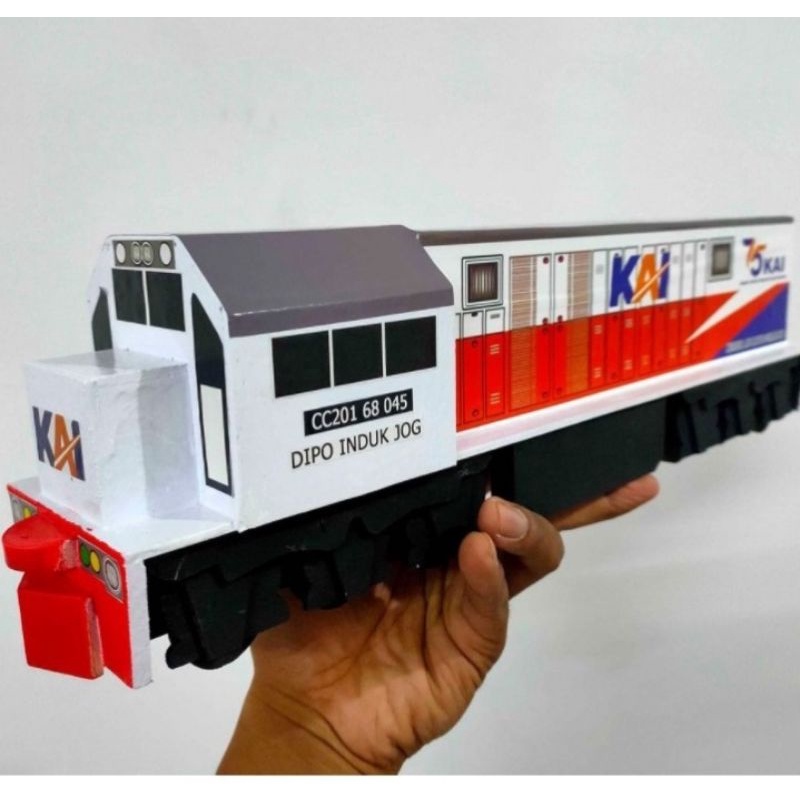 kereta api kayu, lokomotif CC 201