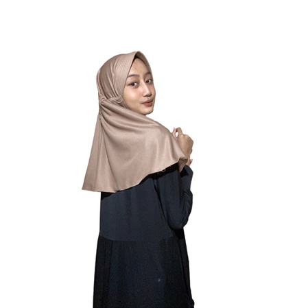 Kerudung Instan Serut polos / Jilbab instan Serut Polos Bisa Sekolah SMA SMP ukuran All Size