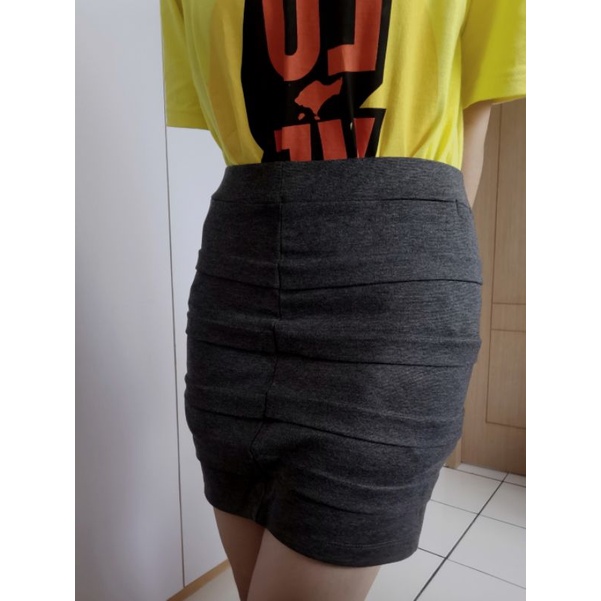 [SHENSIA] PRELOVED - BASIC HOUSE Mini Skirt Korean Style / Split Sexy Bodycon Premium