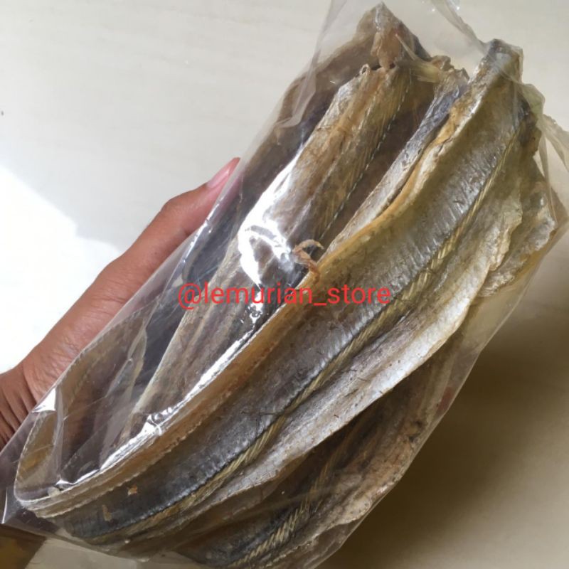 

ikan asin layur kering belah 1/4 KG