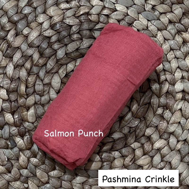 Pashmina crinkle Part 1 Hijab pasmina kusut Lavanya By Azzara-Salmon Punch
