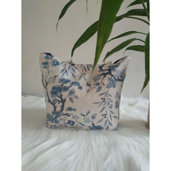 Tas jinjing kain no brand preloved / bekas / second / seken