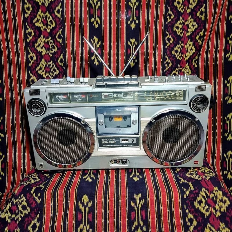 BOOMBOX SHARP VINTAGE