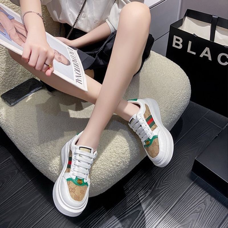 Kode 12377 Sepatu Wanita Import MonoG Sneaker Harga : IDR 168.000  Tersedia Size 36-40, With Box Ori