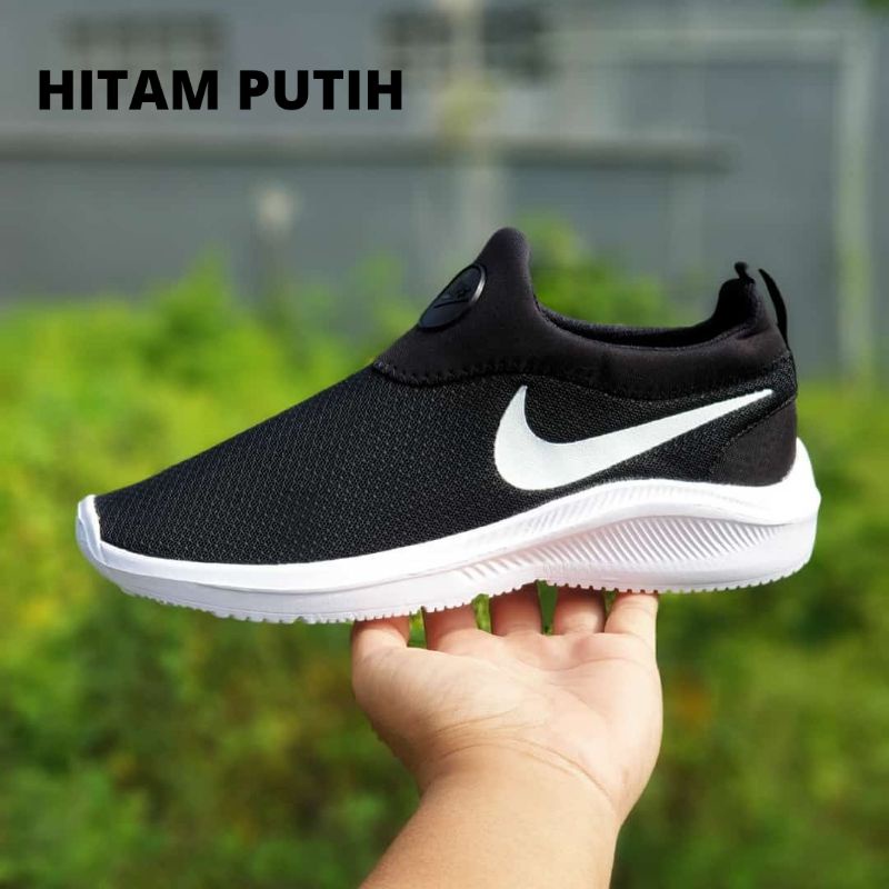 Sepatu Sport Slip On Santai Nike Kaishi Full Black Hitam Polos Sepatu Kerja Sekolah Pria Wanita