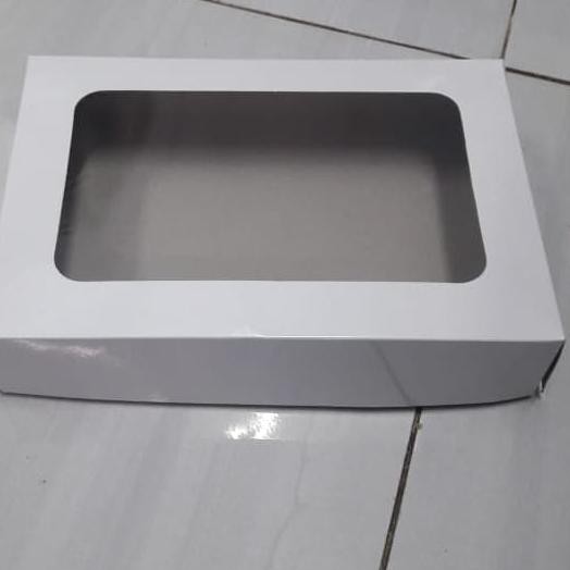 

TG-229>> Dus Donut putih isi 6 Jendela