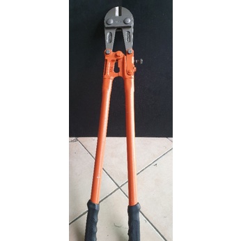 Gunting beton 30" venus