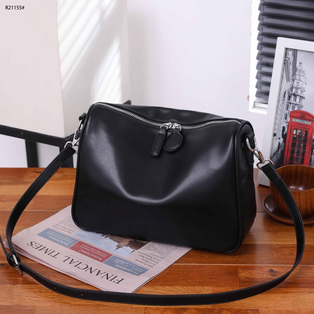 Fashion Silver Hardware Shoulder Bag R21155