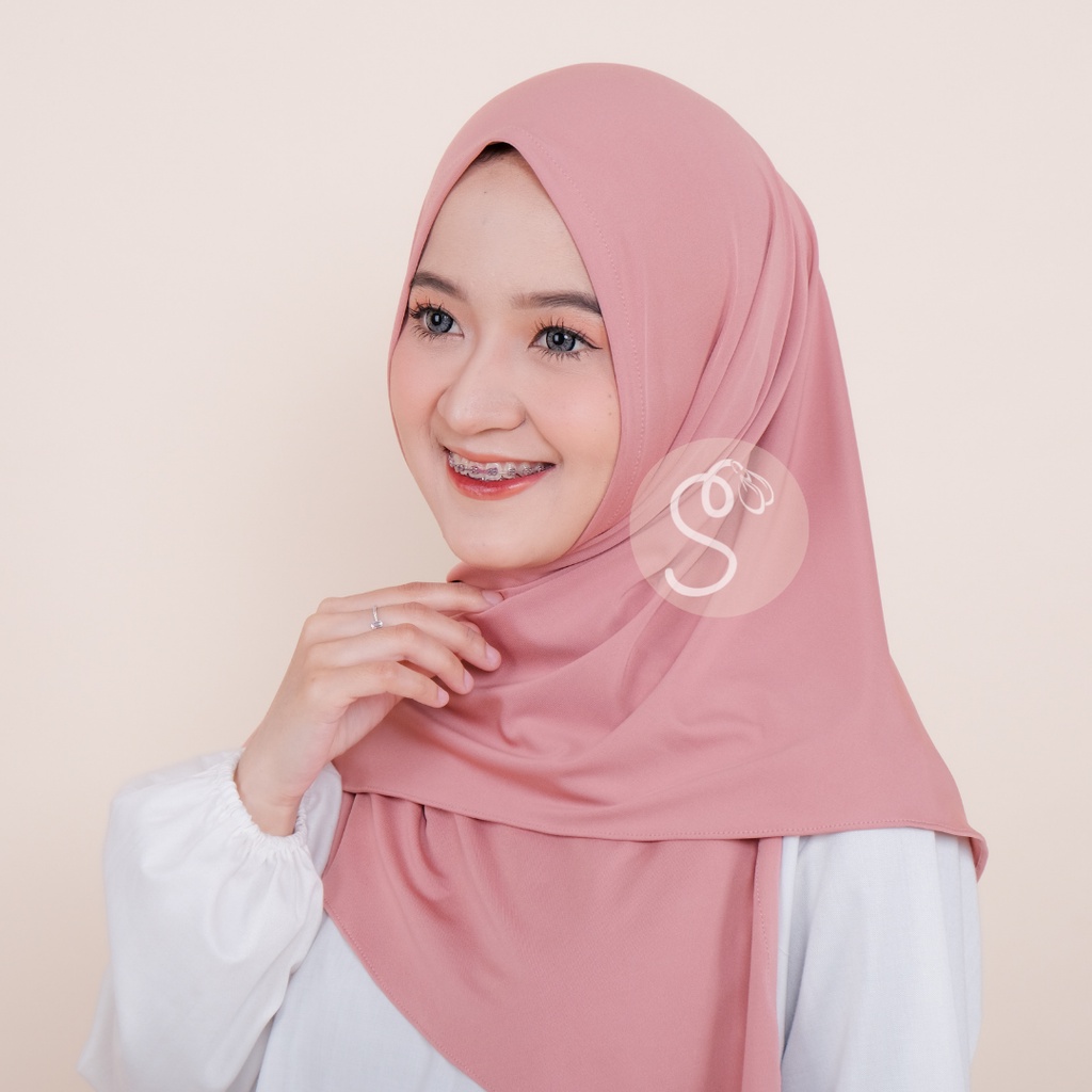 ShalihaFactory - Hijab Jilbab Kerudung Segitiga Instan Jersey | Mima Instan