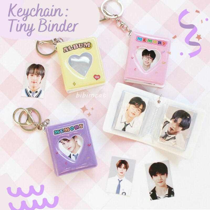

Keychain: Tiny Photo Binder [5 x 6 cm]
