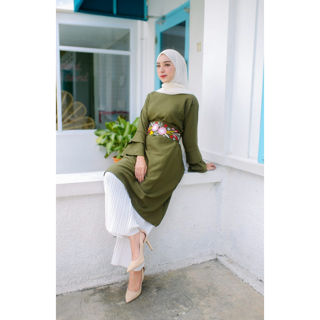 Tunik Wanita Muslim / Atasan Wanita / Pakaian Tunik Muslim - MELVA TUNIK