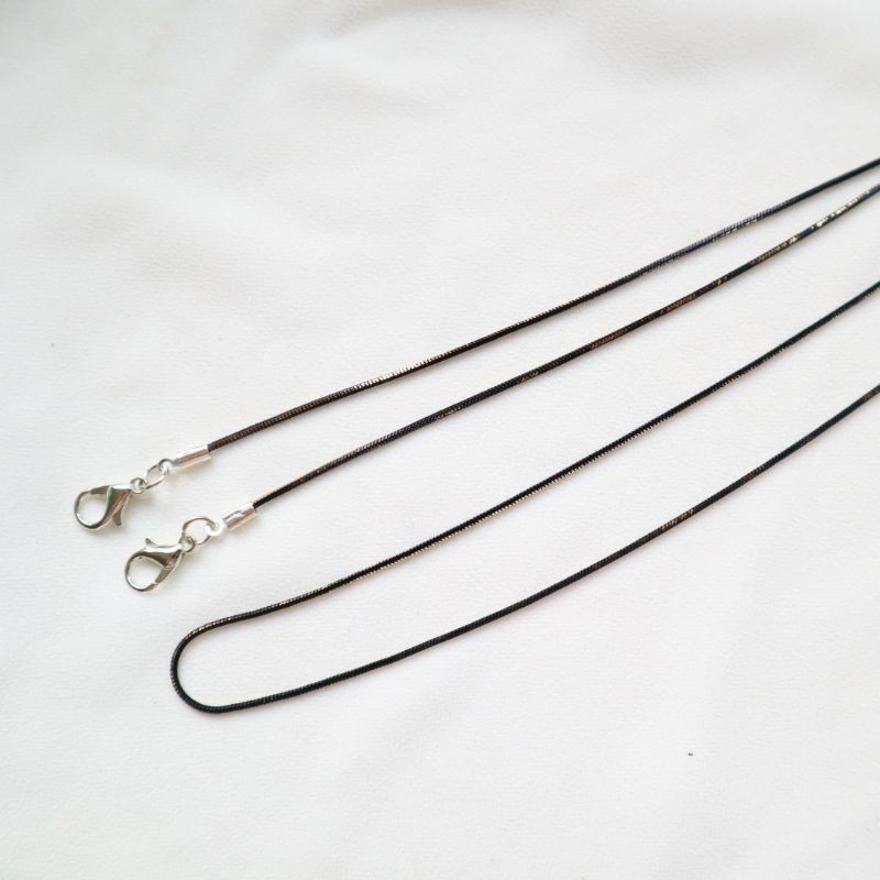 strap mask/lanyard mask/gantungan masker hitam silk polos simple cewek/cowok