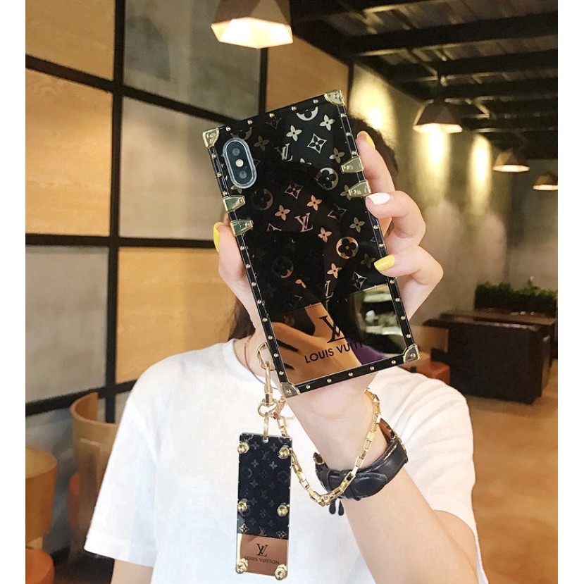 Hardcase LV Louis Vuitton Oppo A12 A5S A7 A3S A31 F9 A5 2020 / A9 2020 A15 / A15S