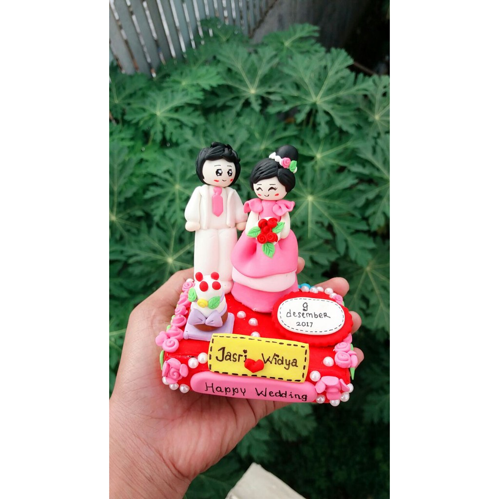 

pajangan dashboard/hiasan mobil/hiasan rumah/kado ultah/kado unik/kado custom/kado lucu/kado wedding