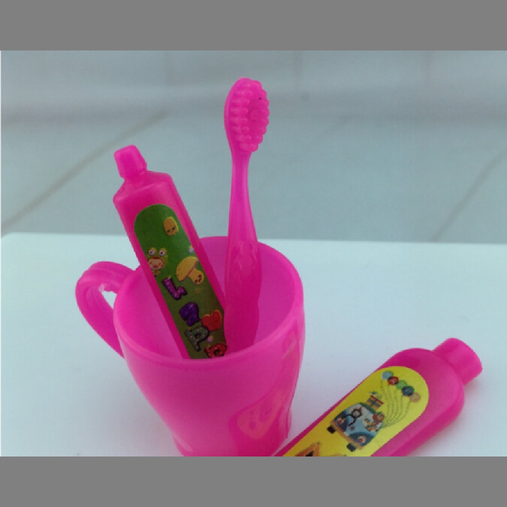 Deid 4pcs / Set Mainan Sikat Gigi + Pasta Gigi + Mawar Fuchsia Untuk Aksesoris Kamar Mandi Boneka Barbie