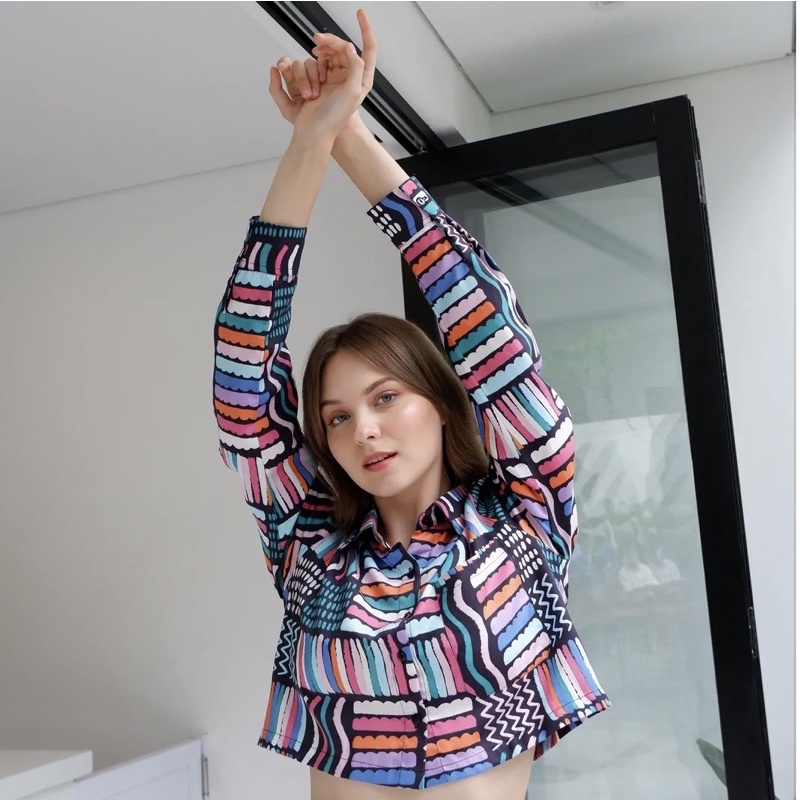 New Callathelable x Febby Rastanty crop long sleeve