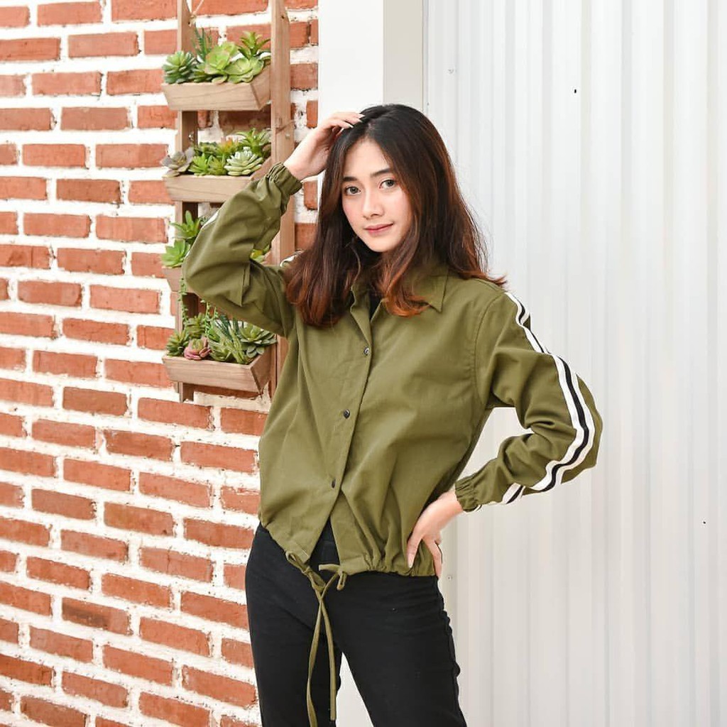 Julia Button l Jaket Wanita Terbaru