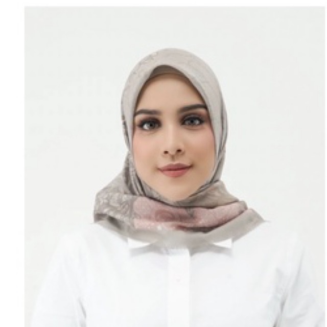 Nusantara series Buttonscarves in Mountain