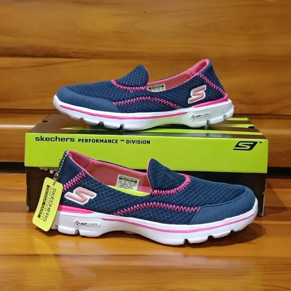 Sepatu wanita Sneakers import fashion slip on kerja santai murah terbaru gowalk running olahraga COD