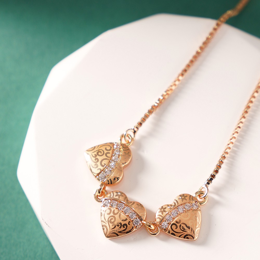 Gelang Wanita Korea / Gelang Serut Titanium Wanita / Gelang Murah /Gelang Kekinian / Gelang Wanita Murah D382