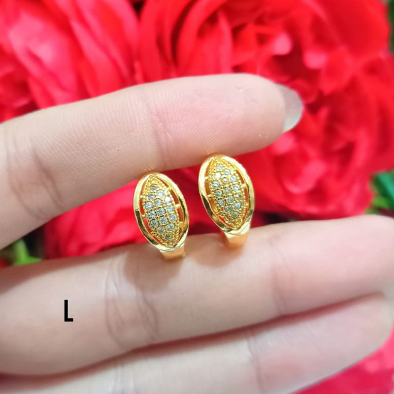 Anting jepit GOLD dewasa permata zircon simple dan Anti karat( *COD* )