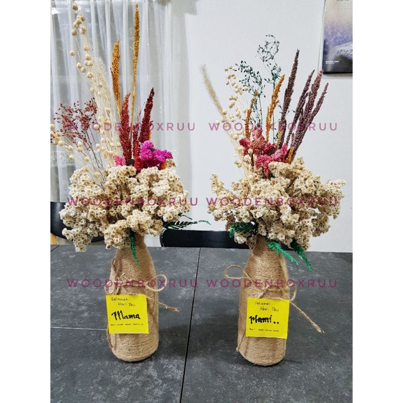 Bouquet buket bunga unik vas edelweiss kado parsel parcel hari ibu imlek valentine natal ulang tahun