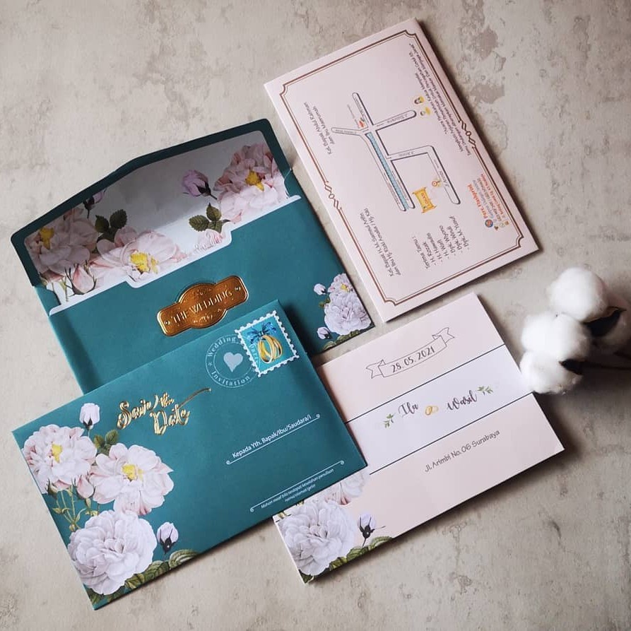 Undangan pernikahan / Undangan Amplop dan Softcover