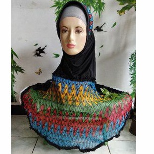 Hijab instan let kombinasi sifon plisket motif