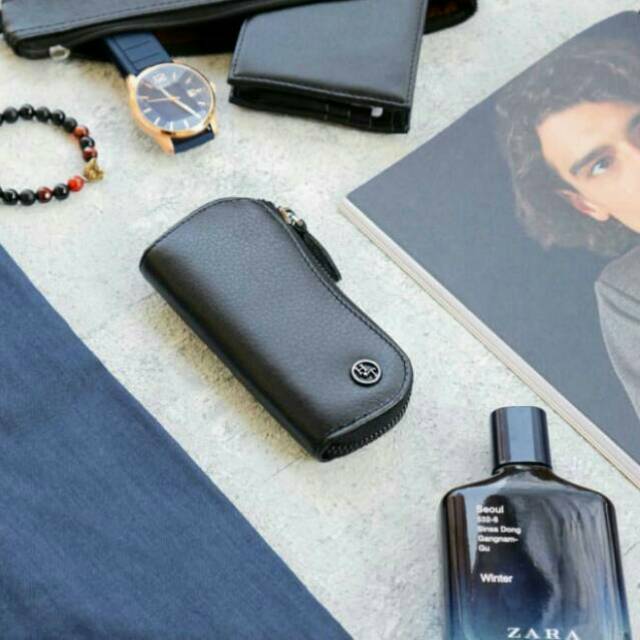 Hugo Thorch - Gantungan Kunci - Brion